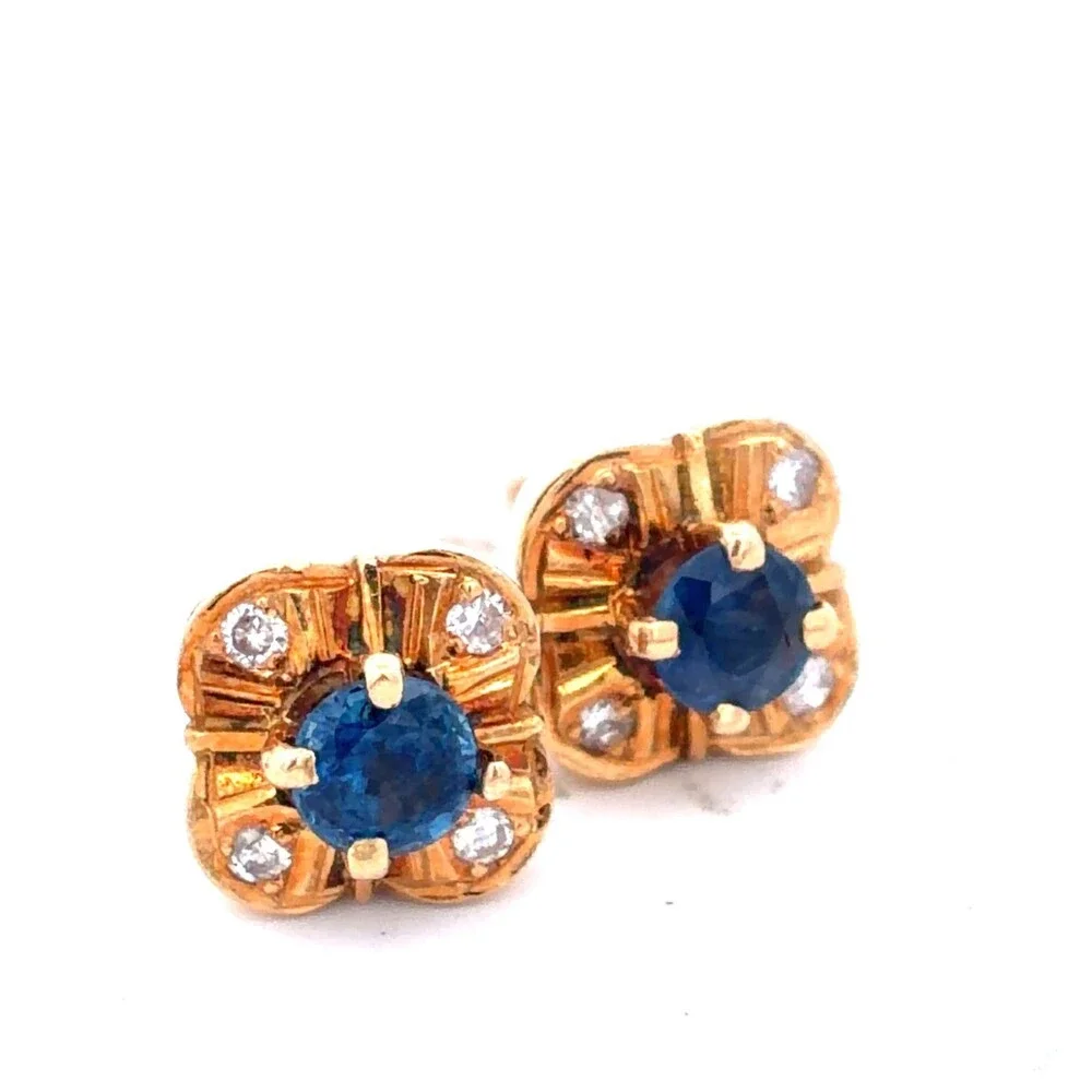 Designer 18K Yellow Gold Sapphire Diamond Accent Flower Clover Stud Earrings
